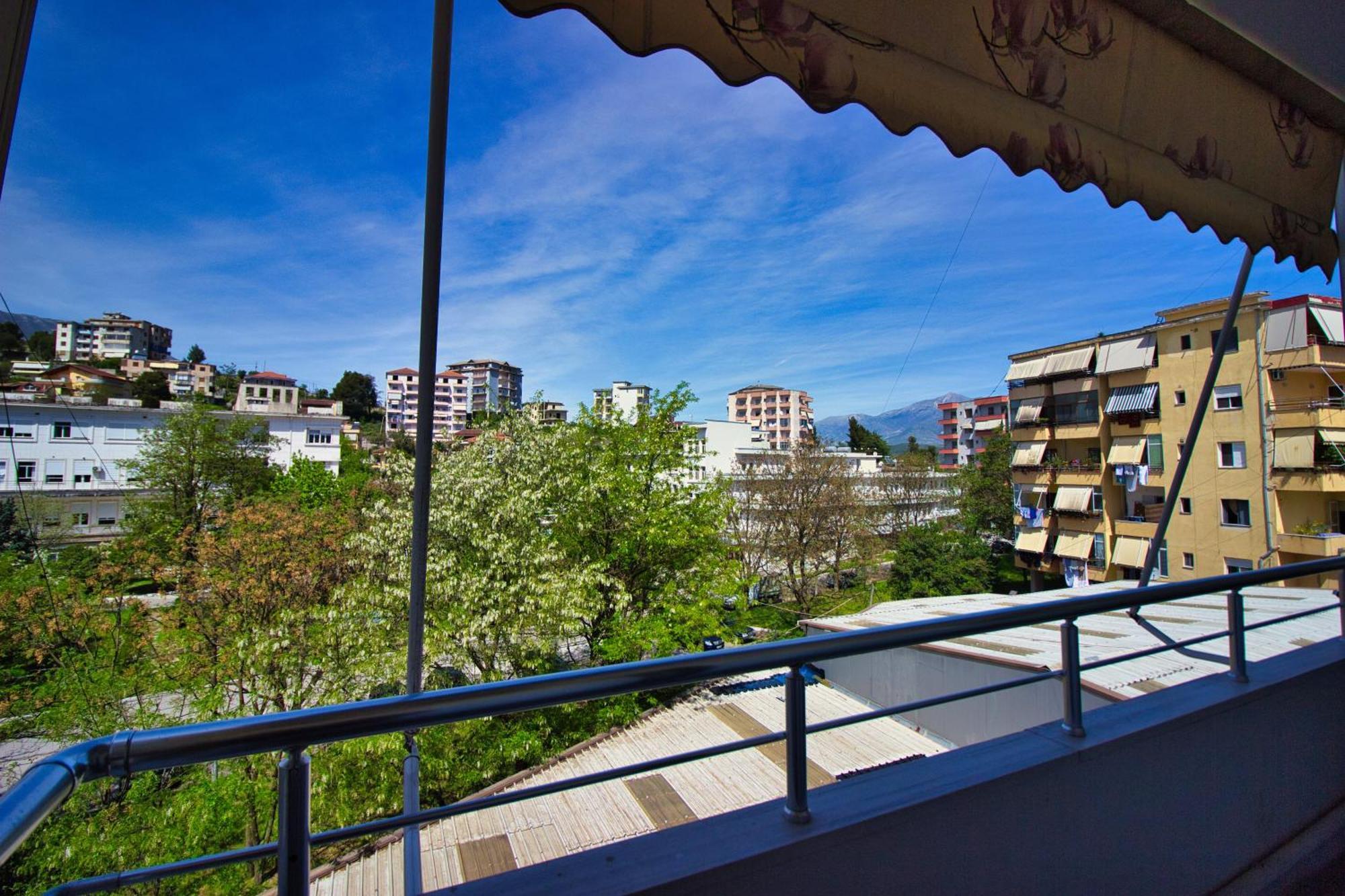 Duzgo * Gjirokaster
